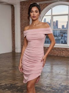 (Category: ) located in . Submitted by arvs_dressesgowns (Listing ID 1470808088, Image 1). Description: .