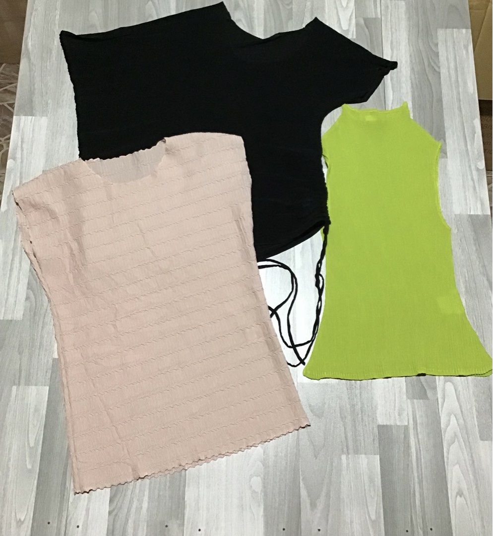 PLEATS aspack (Category: Blouses) located in Davao. Submitted by ljay.thriftedfinds (Listing ID 1470857174, Image 1). Description: .