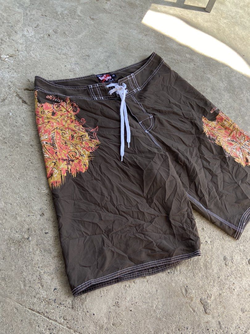 Point Zero Y2k cross Boardshort (Category: Shorts) located in Alcala. Submitted by abasolo_jv (Listing ID 1470756146, Image 3). Description: Good as new 10/10 color rate no issues no pinhole med on tag 32-34x22 dimes try to offer .