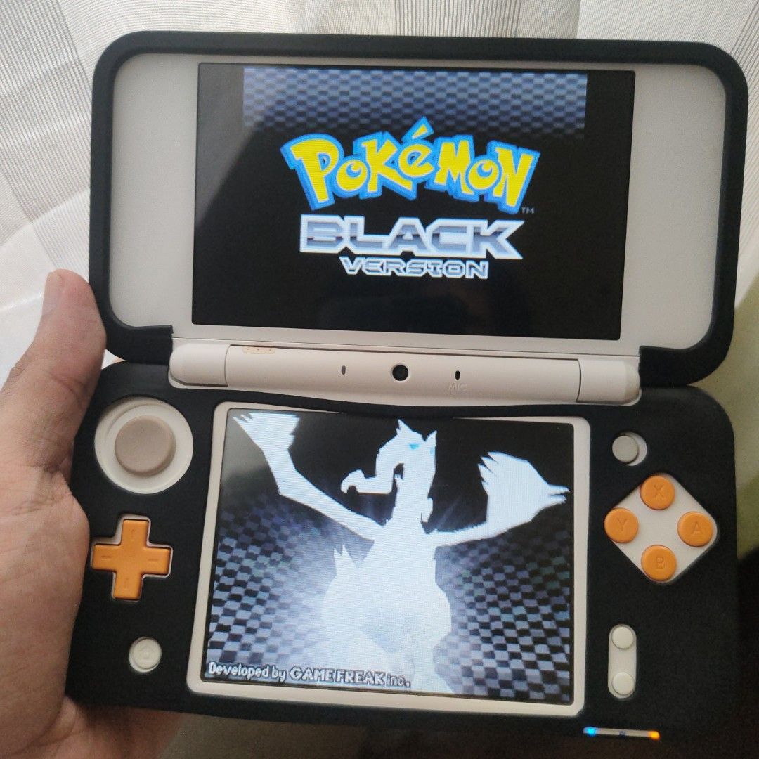 Pokemon Black (US Authentic) DS Game Cartridge Only (Category: Nintendo) located in Abuyog. Submitted by retrovibez (Listing ID 1470801200, Image 1). Description: For Sale! 🎮🔥 Pokemon Black DS Game Cartridge Only US Version 🇺🇸 Authentic / Genuine ✨ 💎 This is a collector's item, first owner. The game is working and saving. No issue! 💯 Best for people who are into collecting or playing on Nintendo DS / 3DS Systems 👾🎮 Working and Tested 💯 C