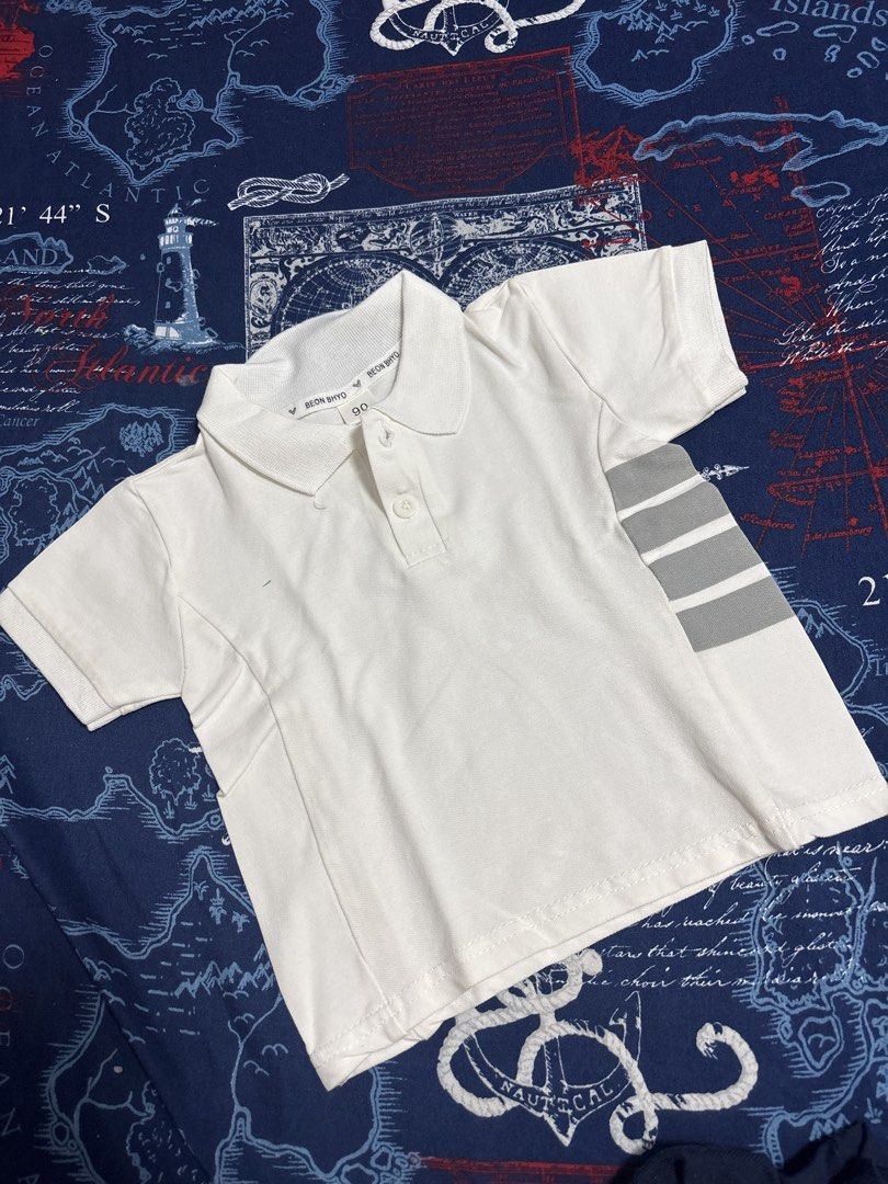 Polo Shirts Bundle (Category: Tshirts & Polo Shirts ) located in Quezon City. Submitted by iya_handovers (Listing ID 1470832098, Image 3). Description: Size 90 Fit to 1-3 yr old Brand new (na-laundry lang but never worn) .
