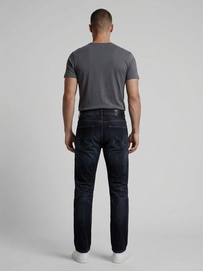 Polo Sport Denim (Category: Jeans) located in Lucena. Submitted by deniman (Listing ID 1470841164, Image 1). Description: Polo Sport Denim Size 36 Length 43 Hem 7.5 Dmë.