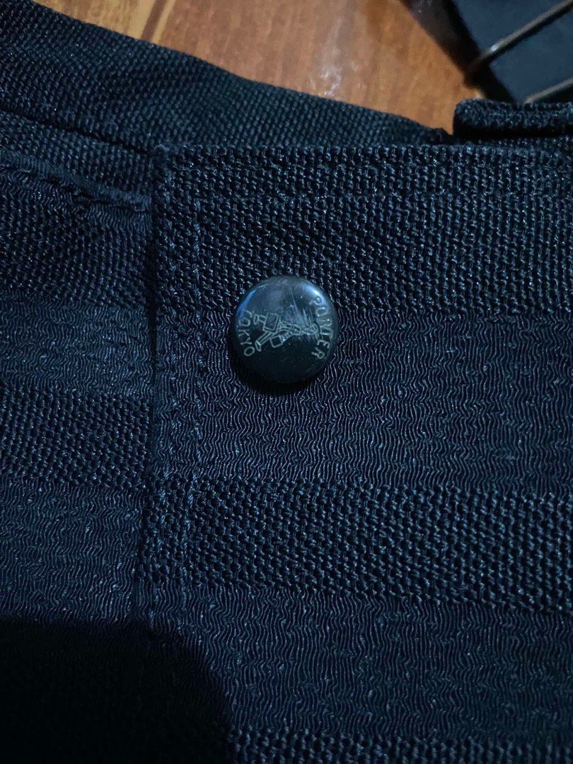Porter Sling (Category: Sling Bags) located in Manila. Submitted by thriftniyuno (Listing ID 1470847994, Image 2). Description: Sign of used godd condition.