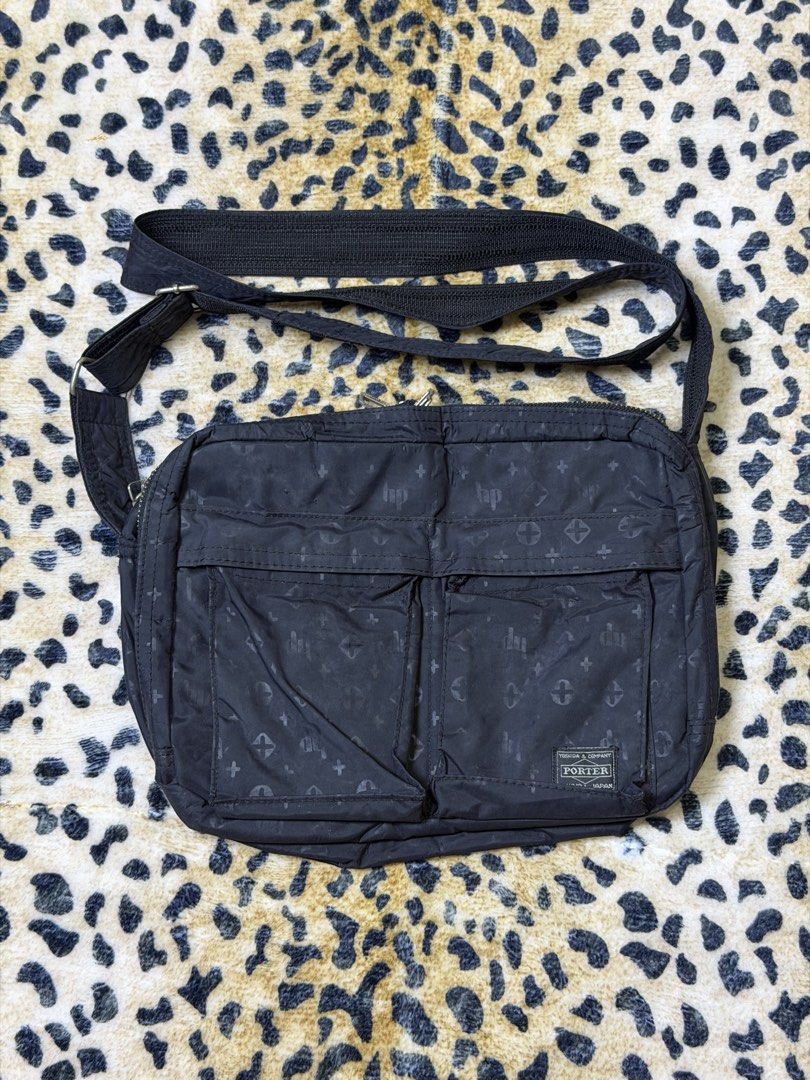 Porter sling bag (Category: Luxury Bags & Wallets) located in Kapangan. Submitted by keythsgs74798 (Listing ID 1470918309, Image 1). Description: .