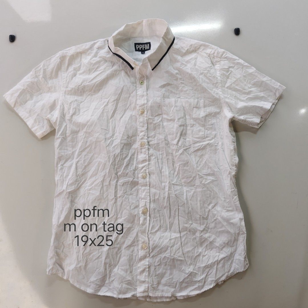 ppfm polo (Category: Activewear) located in Amadeo. Submitted by josephotep (Listing ID 1470838114, Image 1). Description: ppfm polo m on tag 19x25 minimal sige on usage.