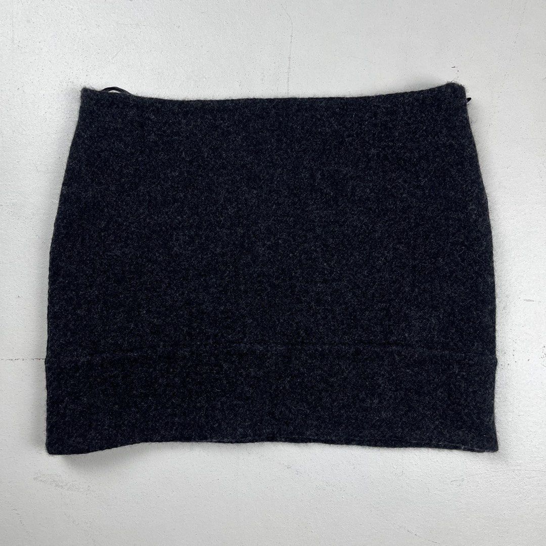 Prada F/W 1997 Wool Mini Skirt (Category: Luxury Apparel) located in Quezon City. Submitted by forgarments (Listing ID 1470749999, Image 2). Description: Prada F/W 1997 Wool Mini Skirt Excellent Condition Size: 44 Waist: 27 Inches Hip: 15.5 Inches Length: 12.5 Inches Leg opening: 16 Inches - 100% Wool - Made in Italy.