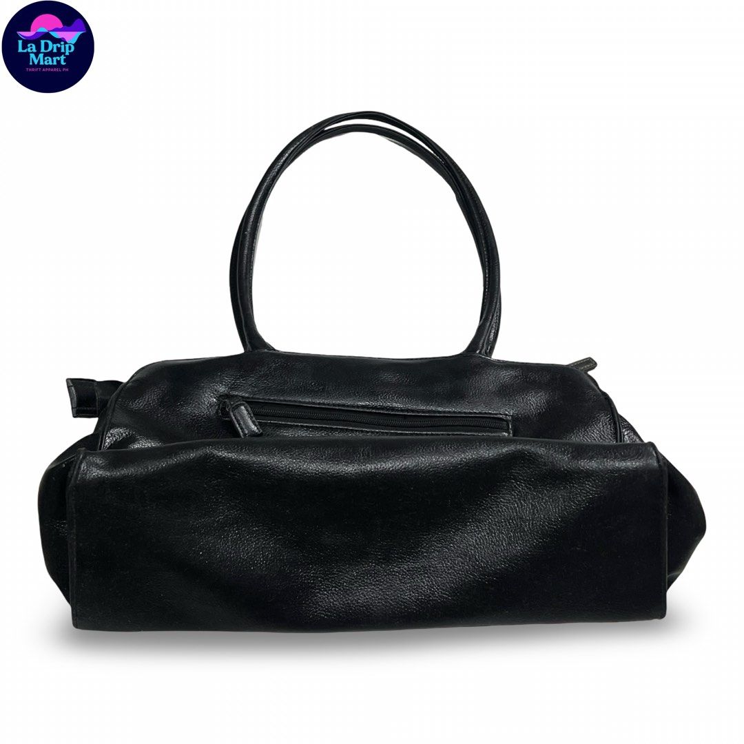 ‎“PRADA MILANO BONNIE MEDIUM HANDBAG (Category: Shoulder Bags) located in Taguig. Submitted by ldm.ph (Listing ID 1470914824, Image 2). Description: ‎(LDM-A-0049) ‎Dimensions Inches width:15 ‎Inches length:8 ‎Condition: EXCELLENT ‎Color rate:9.5 ‎Flaws:❌ ‎(READY TO WEAR).