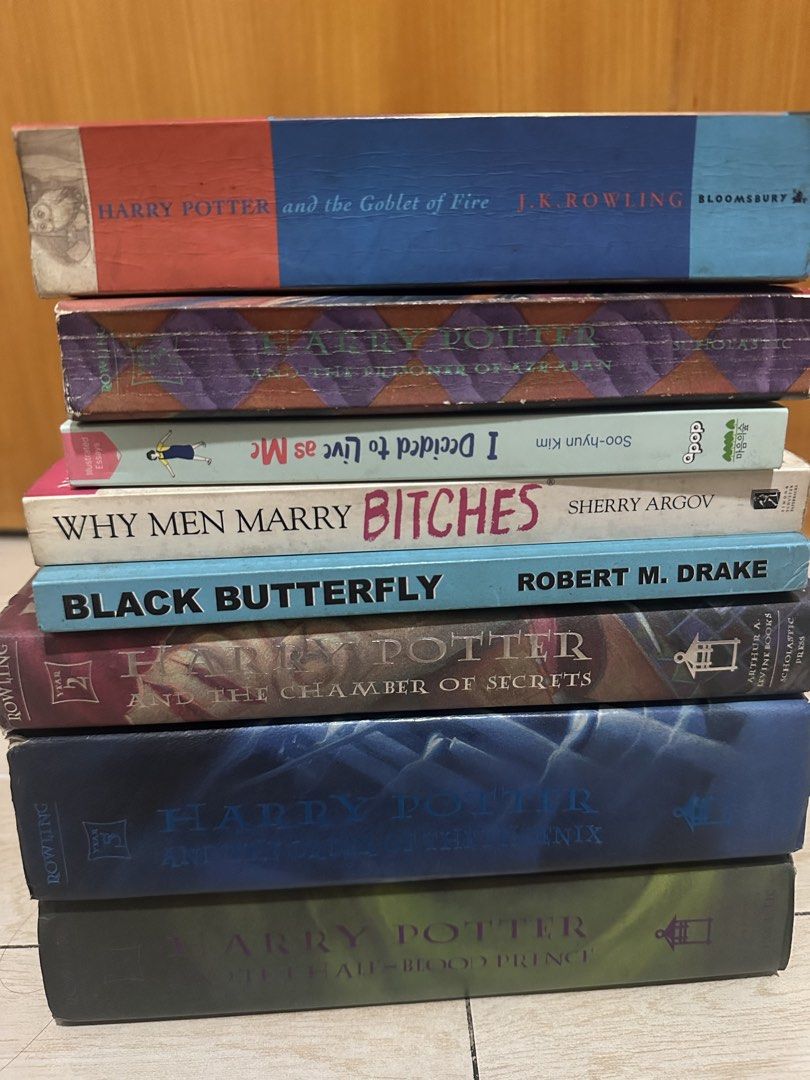 Pre- loved books set (see desc) (Category: Storybooks) located in Quezon City. Submitted by afnjes (Listing ID 1470766664, Image 1). Description: ❗️10 books for 1,200 PHP ❗️ Book List : Harry Potter and the Chamber of Secrets (HB) Harry Potter and tge Prisoner of Azkaban (PB) Harry Potter and the Goblet of Fire (PB) Harry Potter and tge Order of the Phoenix (HB) Harry Potter and the Half-Blood Prince (HB) I Decided to Live as me (PB) Why Men Marr