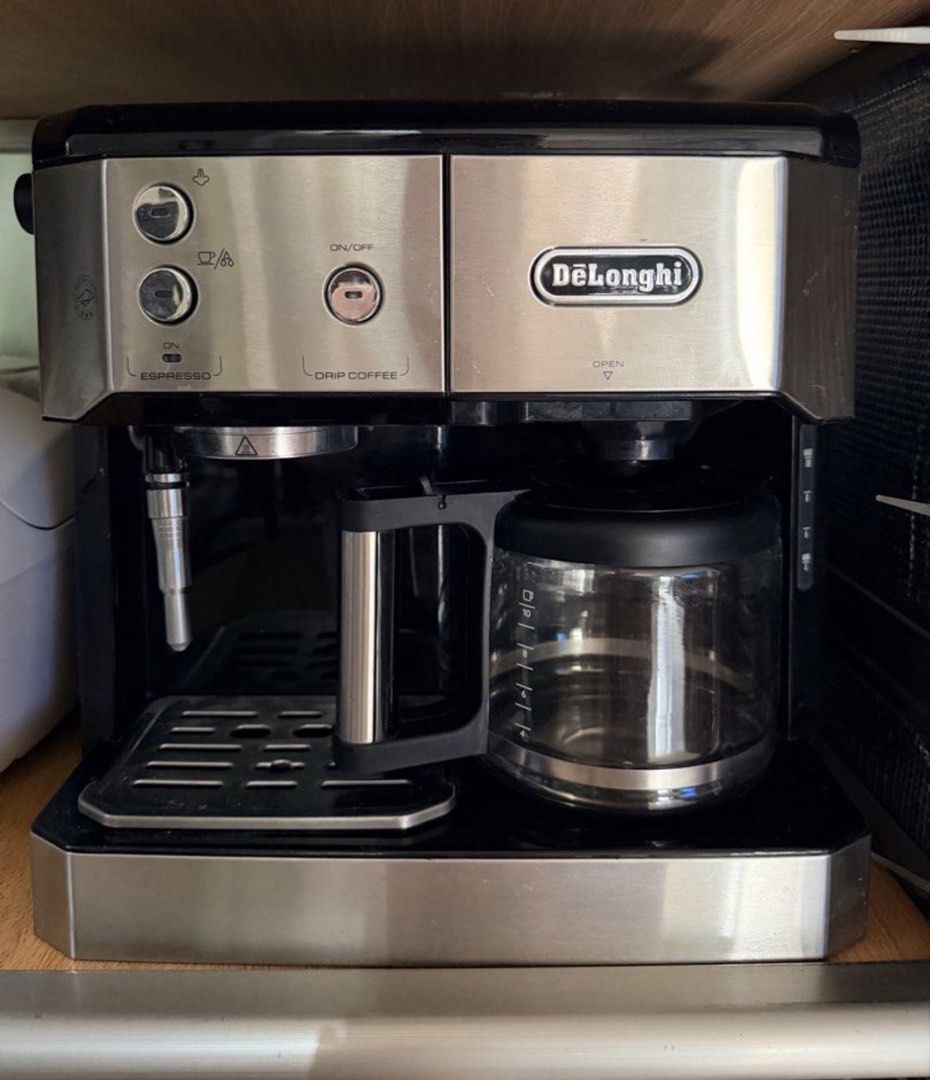 PRELOVED De’Longhi Combi Coffee Maker BCO 421.S (Category: Coffee Machines & Makers) located in Marikina City. Submitted by teddiescloset (Listing ID 1470863862, Image 1). Description: PRELOVED De’Longhi Combi Coffee Maker BCO 421.S 💰 Selling Price: ₱8,000 🏷️ Original Price: ₱18,612 Condition: Preloved, AS IS, WHERE IS. * Well-used but fully functional, with no known issues. * Not used since December 2025. * RFS: Upgraded to a new coffee machin