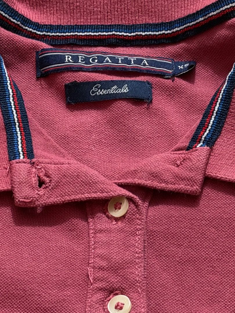 PRE-LOVED ITEMS (Category: Shirts) located in Caloocan City. Submitted by mikaelaren77942 (Listing ID 1470835270, Image 3). Description: .