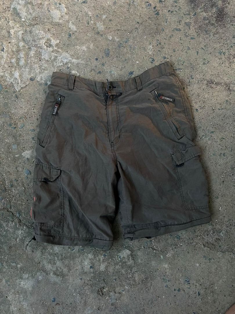 PRESIDENT STONE TREK X TACTICAL PANTS (Category: Shorts) located in Caloocan City. Submitted by vntgxlocalsph (Listing ID 1470759557, Image 3). Description: PWDE MAGING 3/4 AT SHORT ISSUE : MINIMAL SIGN OF USAGE DIMES : 33 x 43 COLOR RATE : 9.