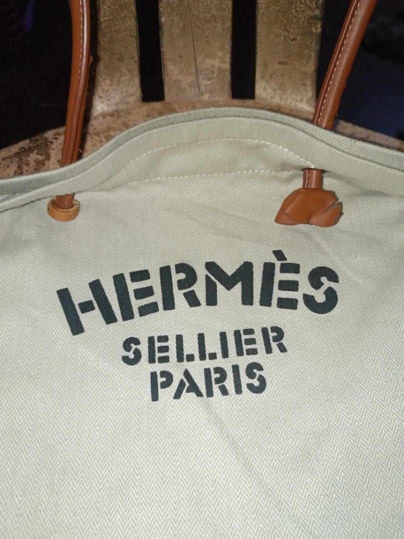 PROJECT BAG Hermes Aline Selliér Tote (Category: Luxury Bags & Wallets) located in Rizal. Submitted by nokorimono. (Listing ID 1470747000, Image 2). Description: - this is a well-loved tote bag - please check all the pictures before you purchase.