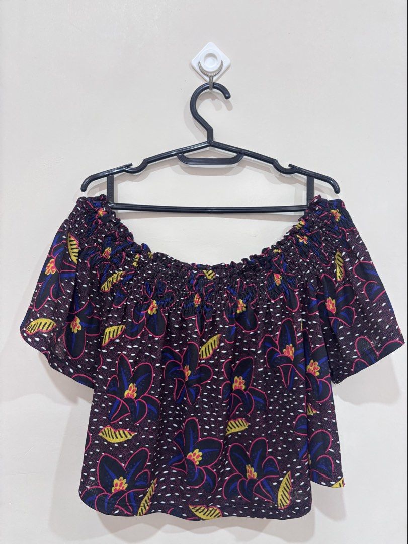 Pull & Bear Floral Off-Shoulder Smocked Blouse - Small (Category: Blouses) located in Taguig. Submitted by solana36 (Listing ID 1470823628, Image 2). Description: Can be worn as off-shoulder blouse or not Washed but unused RFS: Decluttering.