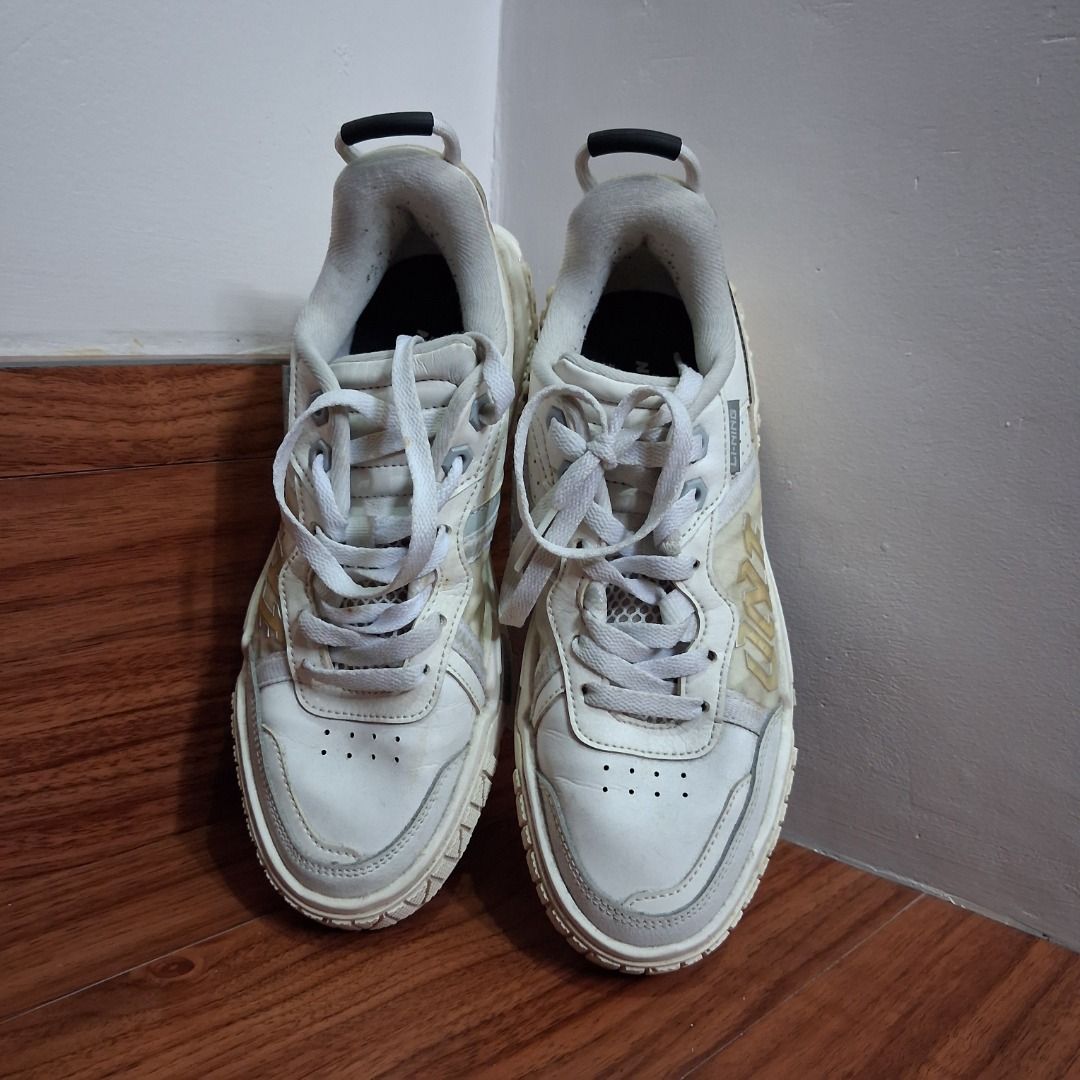 Li-Ning 001 Unblock (Category: Sneakers) located in Quezon City. Submitted by 357oclock (Listing ID 1470808130, Image 1). Description: - Brand: Puma - Color: White and cream - Style: Chunky sneakers with textured platform sole and geometric tread - Features: Mesh side panels, white laces, and heel pull tab - Condition: Clean upper with minor signs of wear on the midsoles - Best for: Casual everyday wear and walking around town.