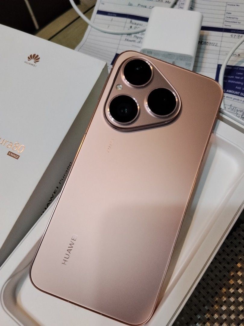 PURA 80 (Category: Huawei) located in Bacoor. Submitted by suemurillo (Listing ID 1470835323, Image 3). Description: RFS I have new phone..
