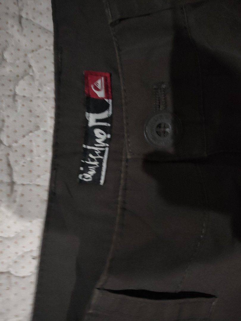 QUICKSILVER BAGGY BROWN JORTS (Category: Shorts) located in General Santos City (Dadiangas). Submitted by washingmachineheart (Listing ID 1470788725, Image 1). Description: just drop your offer and we'll talk about it.