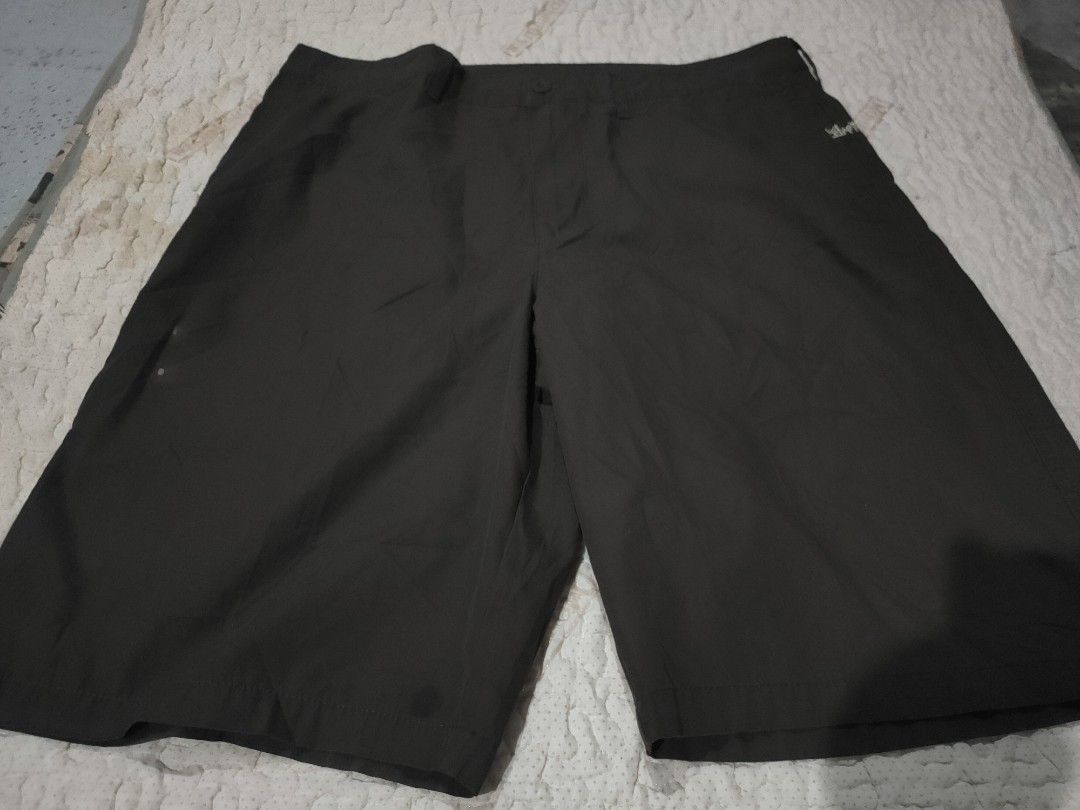 QUICKSILVER BAGGY BROWN JORTS (Category: Shorts) located in General Santos City (Dadiangas). Submitted by washingmachineheart (Listing ID 1470788725, Image 3). Description: just drop your offer and we'll talk about it.