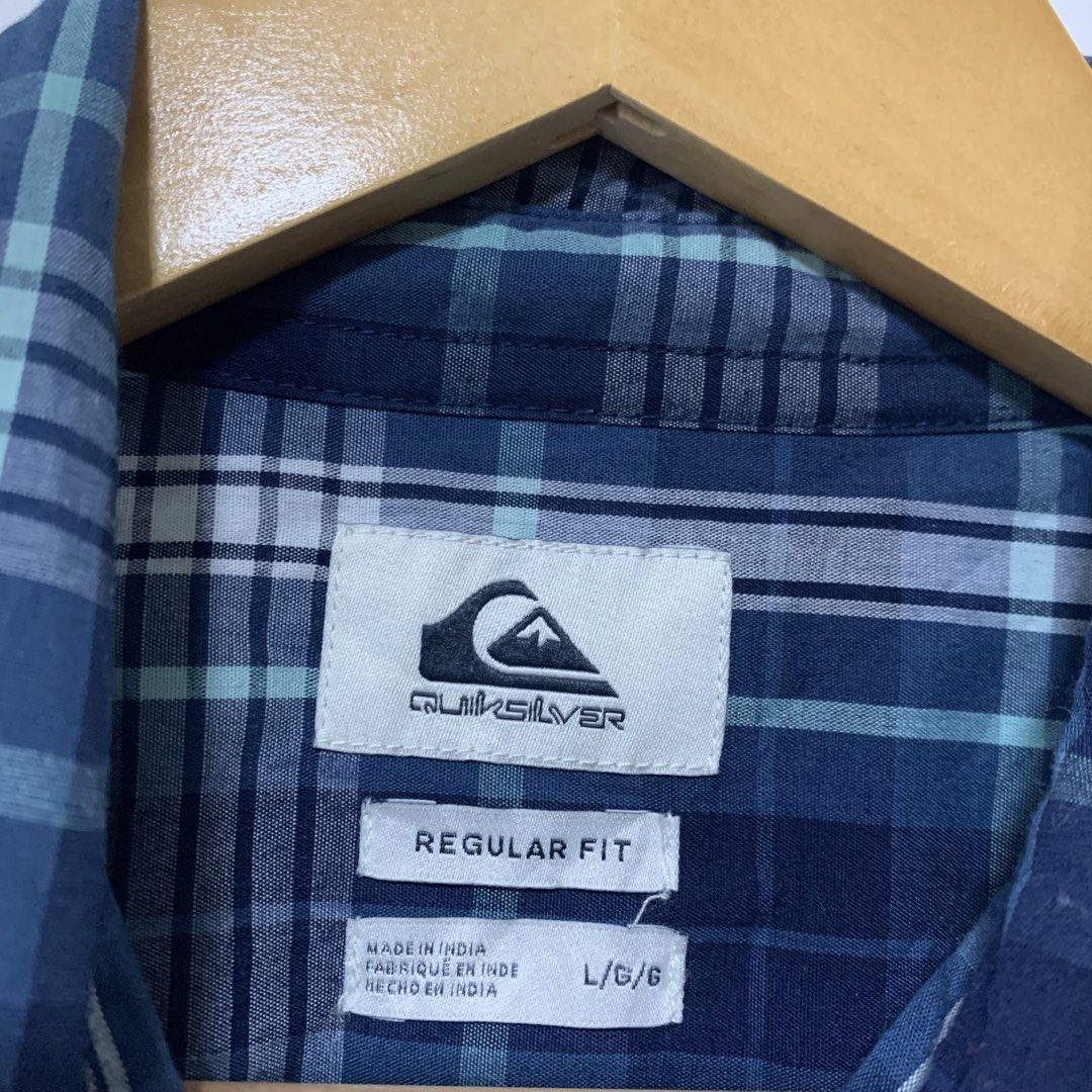 Quiksilver (Category: Formal Shirts) located in Cavite. Submitted by yobubsss (Listing ID 1470910720, Image 3). Description: Size Large 23w 31L Good condition No issue.