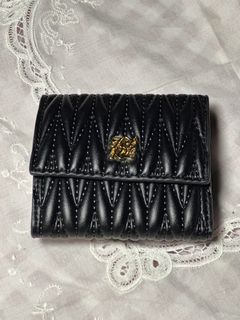(Category: ) located in . Submitted by favoritepreloved (Listing ID 1470911259, Image 1). Description: .