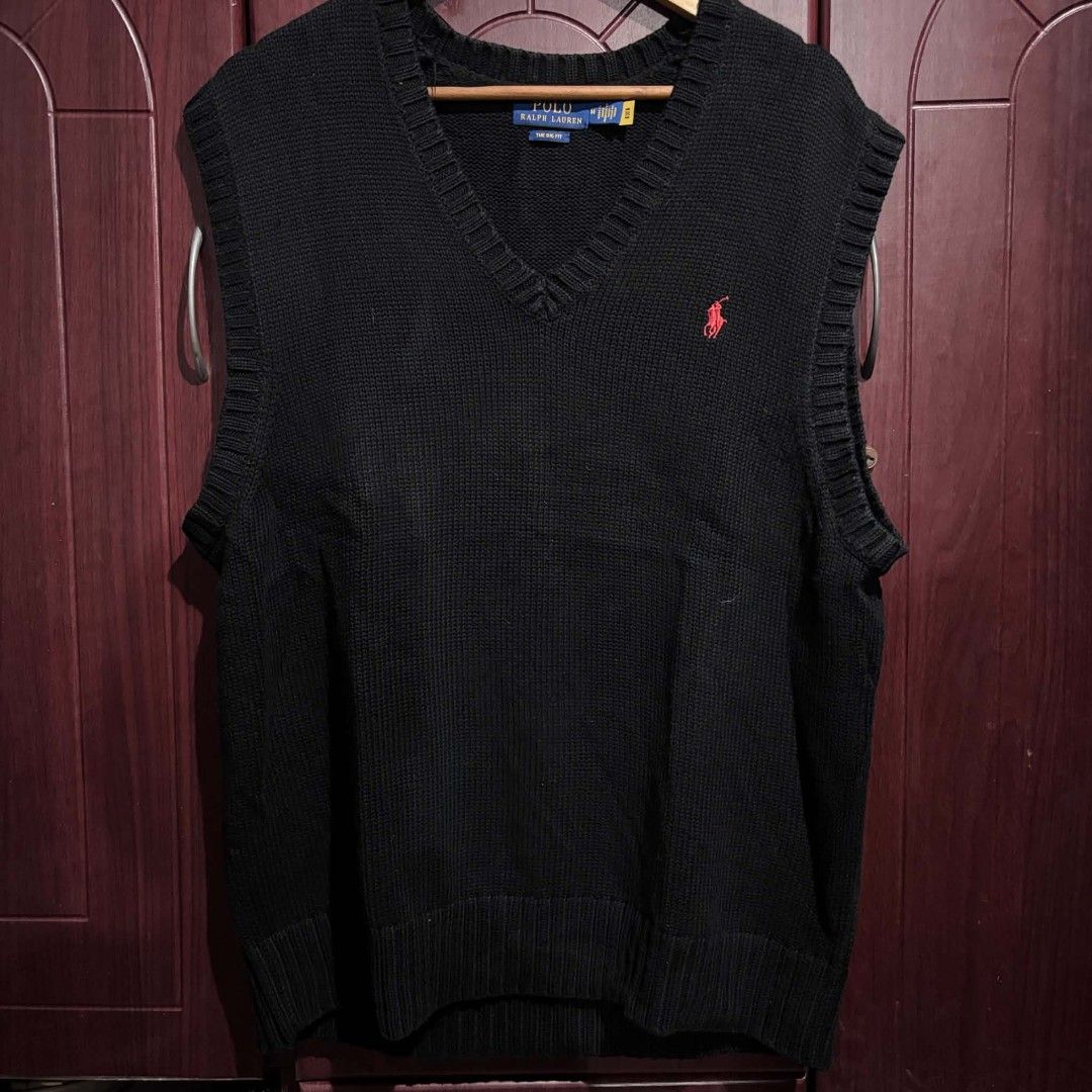 Ralph Lauren Knitted Vest (Category: Coats, Jackets and Outerwear) located in Manila. Submitted by mids2richesx (Listing ID 1470859519, Image 1). Description: RL Knitted Vest No flaws Washed and ready to wear Fave and person used Medium fits Large .