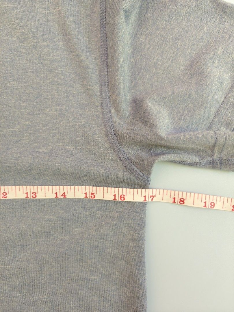 Ralph Lauren performance tee 10-12yo (Category: Tshirts & Polo Shirts ) located in Cebu City. Submitted by little_mush.room (Listing ID 1470785586, Image 3). Description: preloved RL performance tee light blue size : 10-12yo 📍measurement posted for reference.