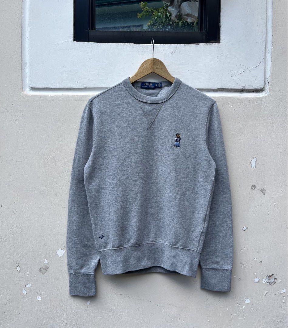 RALPH LAUREN POLO BEAR SWEATER (Category: Coats, Jackets and Outerwear) located in Baguio. Submitted by closetgc.clothingshop (Listing ID 1470777428, Image 1). Description: RALPH LAUREN POLO BEAR SWEATER EXCELLENT CONDITION BEST FIT S/M.