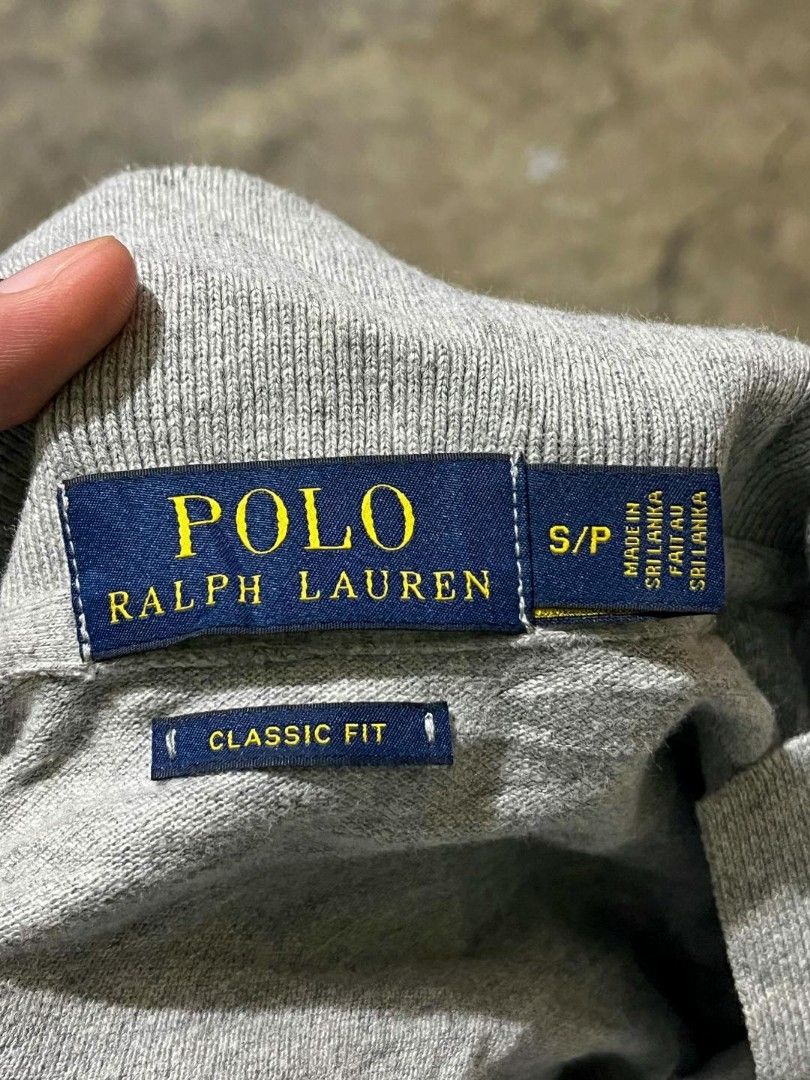 RALPH LAUREN POLO SHIRT (Category: Tshirts & Polo Shirts ) located in Davao. Submitted by blazing.rachel02 (Listing ID 1470847226, Image 2). Description: Small on tag 20 x 28 front 29 back (fits medium) Bagong bago pa No issue.