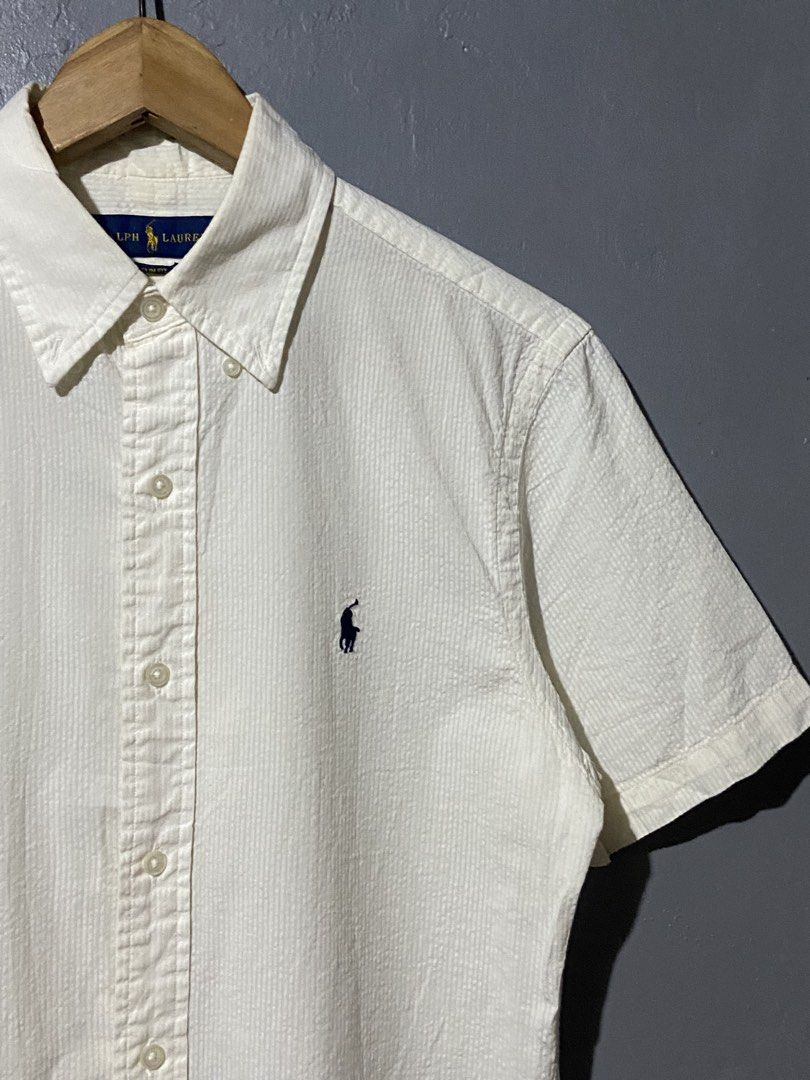 Ralph Lauren slim fit polo (Category: Formal Shirts) located in Cabuyao City. Submitted by chukz_x (Listing ID 1470784832, Image 3). Description: Ralph Lauren slim fit polo Size : Small Dimes : 19W 29L Condition : Excellent Issue : none Price: 1,850 📍READY TO WEAR 📍Cabuyao Laguna.