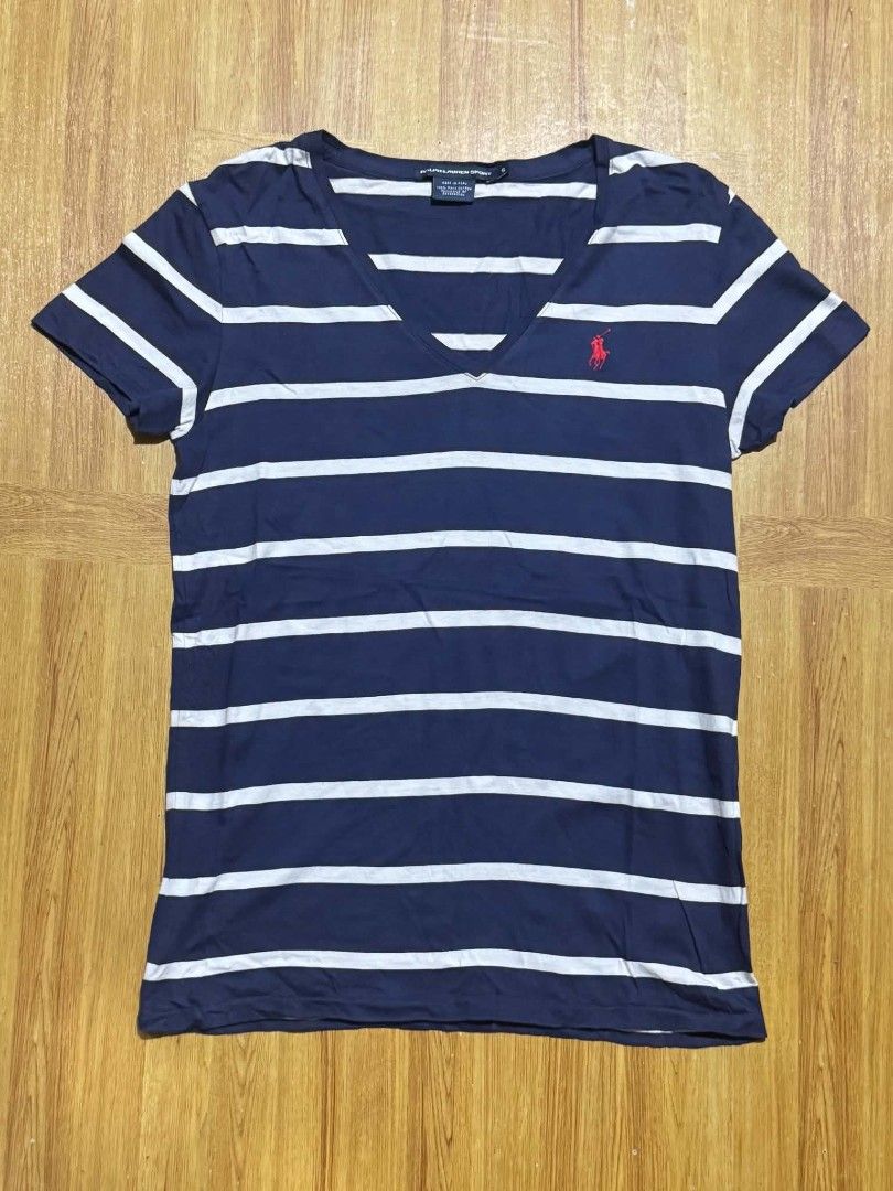 Ralph Lauren Tshirt Womens (Category: Undergarments & Loungewear) located in Manila. Submitted by johnangelo27 (Listing ID 1470901014, Image 1). Description: good condition.