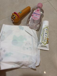 (Category: ) located in . Submitted by declutteringtoclearspace (Listing ID 1470841053, Image 1). Description: .