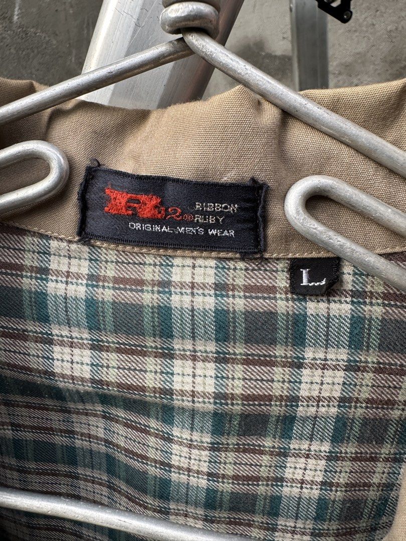 RANDOM HARRINGTON JACKET - FOR SALE‼️ (Category: Coats, Jackets and Outerwear) located in Molave. Submitted by seriousjay (Listing ID 1470807457, Image 3). Description: RANDOM HARRINGTON JACKET - FOR SALE‼️ ⚠️Strictly pay first via gcash For only ₱400 with shipping -Original Ribbon Ruby Mens -Minimal flaw: slight stain on neck, washable! -Color Grade: 9.8/10 Size: (Large on tag) MEDIUM - LARGE Length: 26 Width: 23 Sleeve Length: 22 🔰shipping via