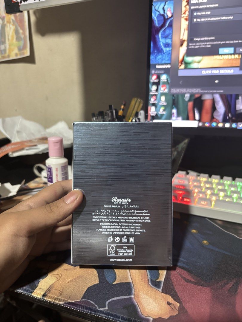 Rasasi Hawas Ice Eau De Parfum 100ml (Category: Fragrance & Deodorants) located in Quezon City. Submitted by ravalotyru50071 (Listing ID 1470925445, Image 3). Description: - Brand: Rasasi Hawas Ice for Men - Concentration: Eau de Parfum (EDP) - Size: 100ml - Condition: Freshly opened to check juice level (nearly full) - Inclusions: Comes with original box - Performance: Incredible projection, perfect as an everyday signature scent - Shipping: Rea