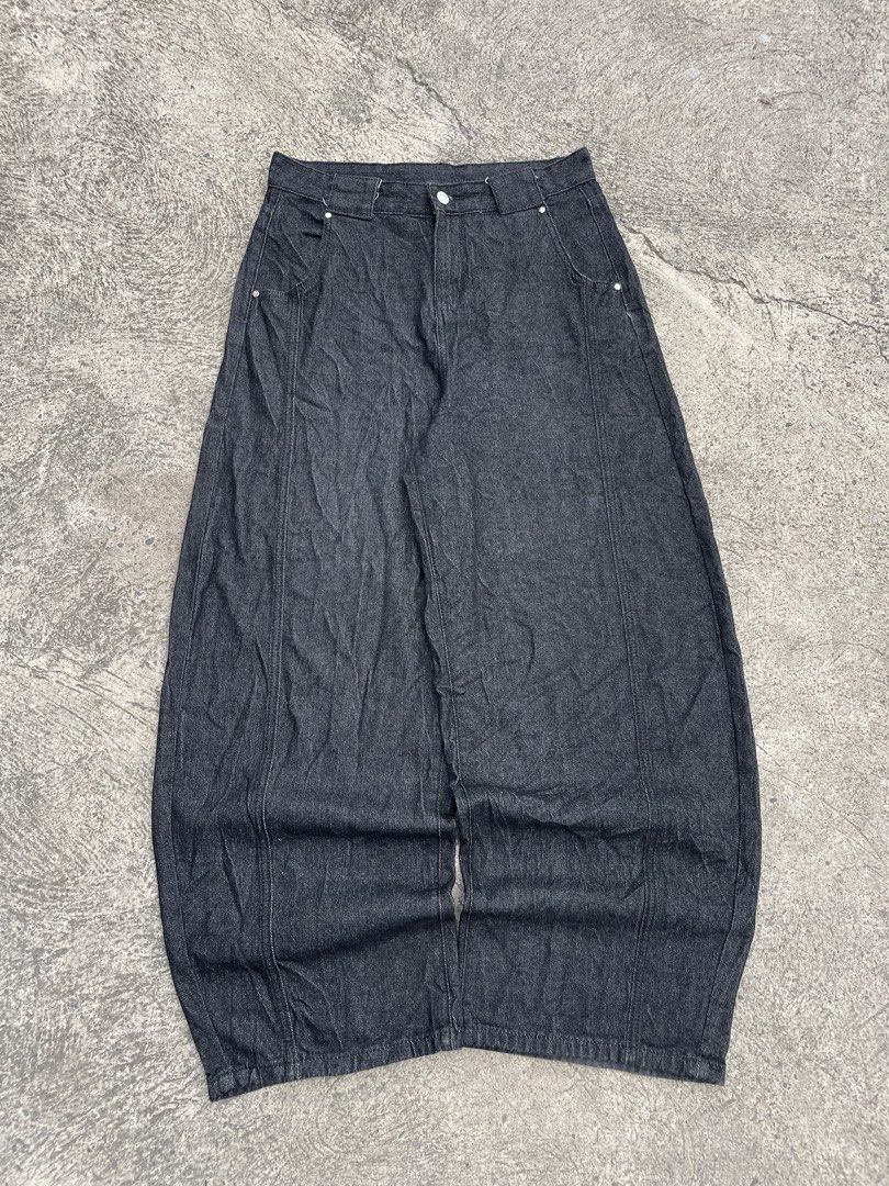 raw denim shiny (Category: Jeans) located in Manila. Submitted by heironjay140351 (Listing ID 1470901874, Image 1). Description: raw denim shiny waist - 32 lenght - 42 thigh - 14 hem - 10 no issue yan kanamiton.