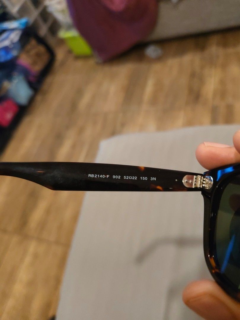 Ray-Ban wayfarer 52mm (Category: Sunglasses & Eyewear) located in Baliuag. Submitted by mervstar (Listing ID 1470761997, Image 2). Description: rayban wayfarer 52mm.