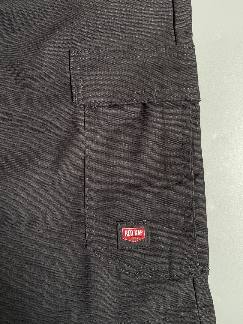 R€DKAP Cargo Jorts 💎 (Category: Shorts) located in Cavite. Submitted by awuuu27 (Listing ID 1470747611, Image 3). Description: R€DKAP Cargo Jorts 💎 DIMES: Width-32/Length-22.5/Leg Opening-12/Thigh-13.5 CONDITION: 9.8/10 (asnew condition) COLOR RATE: 9.8/10 ISSUE: none.