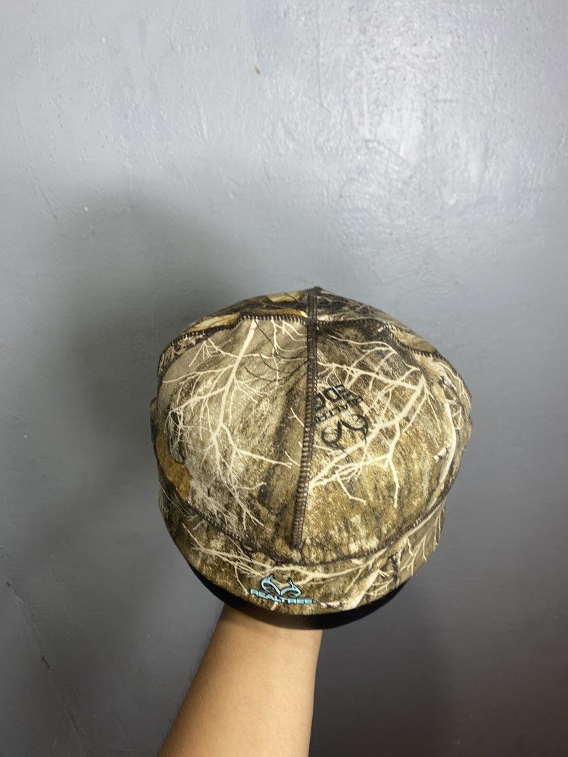 Realtree Camo Beanie Hat AP Extra Blue Logo (Category: Caps & Hats) located in Bacong. Submitted by crommermann (Listing ID 1470879635, Image 2). Description: Realtree Beanie 🏷️ + 90 shipping fee OSFA -Condition 9.5/10 -Color Rate 9.5/10 Excellent Condition Color may vary due to lightning Very Presentable when Worn Need Wash Pm/Dm Visayas Dumaguete loc J&T Courier Express 🚛🚛🚛.