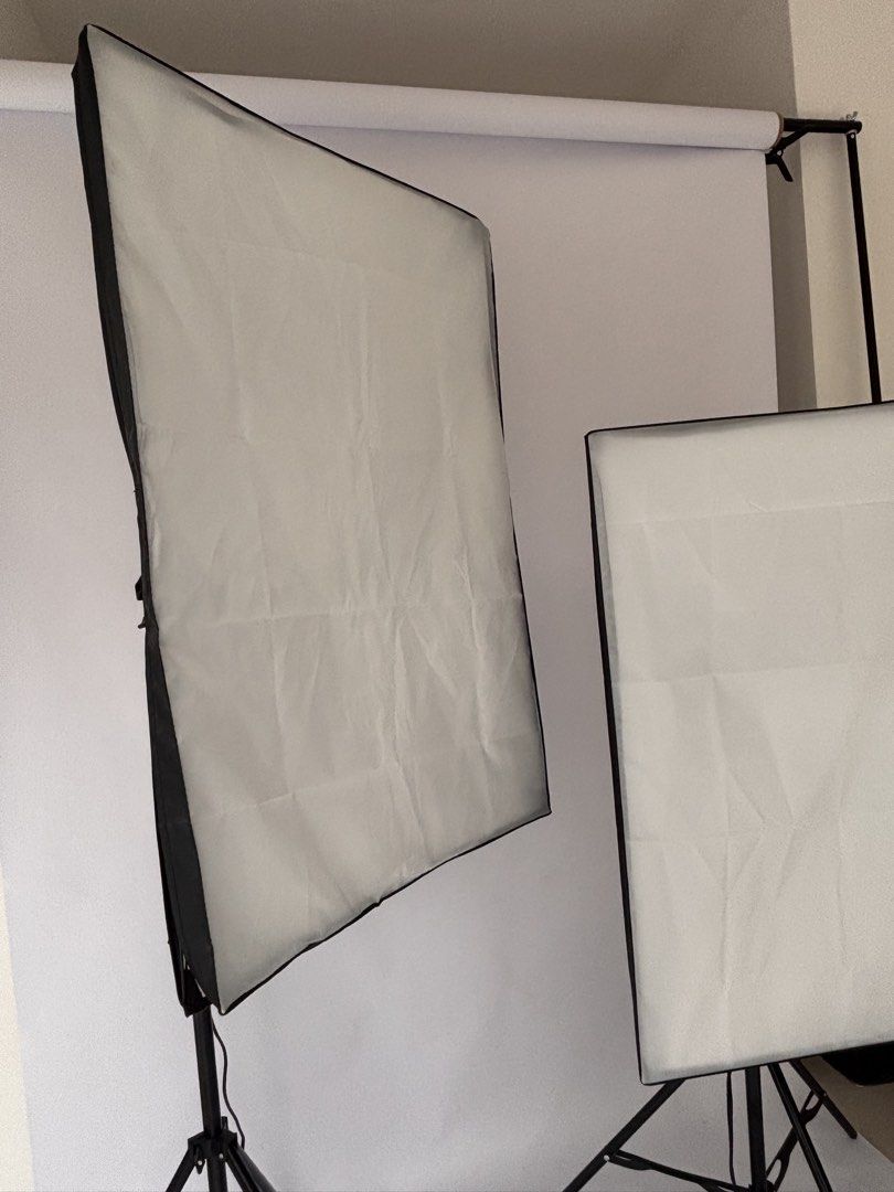 Rectangular softbox lights (Category: Lighting & Studio Equipment) located in Manila. Submitted by markkk28 (Listing ID 1470830332, Image 2). Description: .