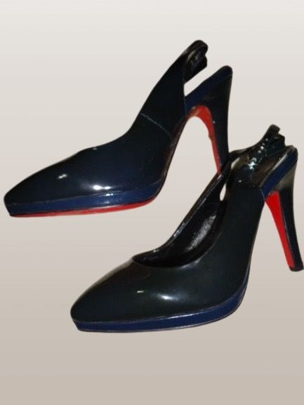 RED CARPET BLUE PATENT HEELS US 5 (Category: Heels) located in Marikina City. Submitted by minimalistmanila (Listing ID 1470789199, Image 2). Description: Red Carpet navy blue patent heels, bought in Singapore. US 5. Order now!.