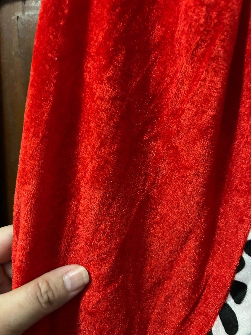 Red cloak Cape Halloween Costume (Category: Coats, Jackets and Outerwear) located in San Pablo. Submitted by anicahclosetonlineshop (Listing ID 1470864897, Image 2). Description: Cloak once used ginamit ng anak ko noong 10 year old sya velvet Payment first Shipping via orange app or jnt Can do lalamove, kayo magbubook.