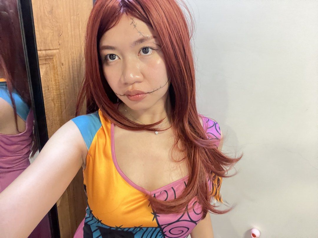 Red Wig JBSELECT4YOU Halloween (Category: Hair Accessories) located in Bulacan. Submitted by myeco014 (Listing ID 1470849221, Image 1). Description: Used once Bought from tiktok shop w/ wispy bangs just tuck in the wig cap on pics.