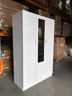 (Category: ) located in . Submitted by priceworthfurniture (Listing ID 1470746843, Image 1). Description: .