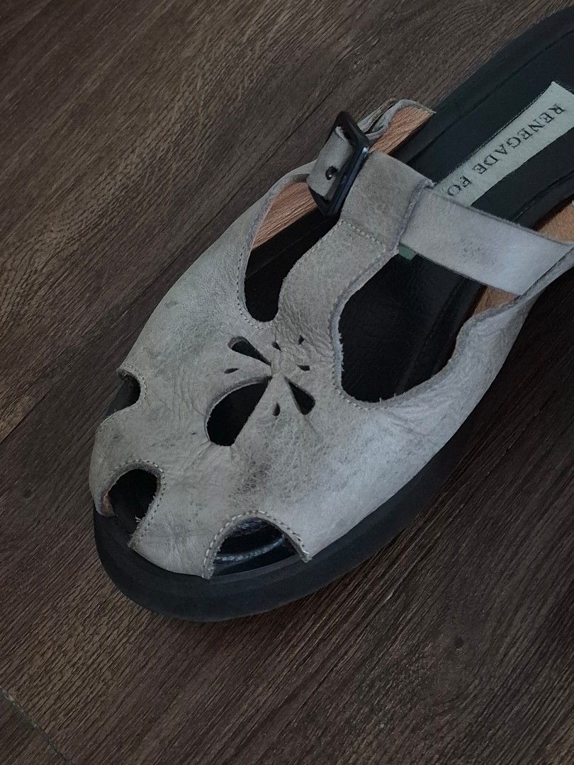Renegade Folk Figures Chunky Mules (Category: Flats & Sandals) located in Mandaluyong City. Submitted by minimalife_ (Listing ID 1470770387, Image 2). Description: Figures chunky mules in gray Size 10 Well-used, but still wearable :) Selling at a very low pricefor decluttering purposes! .