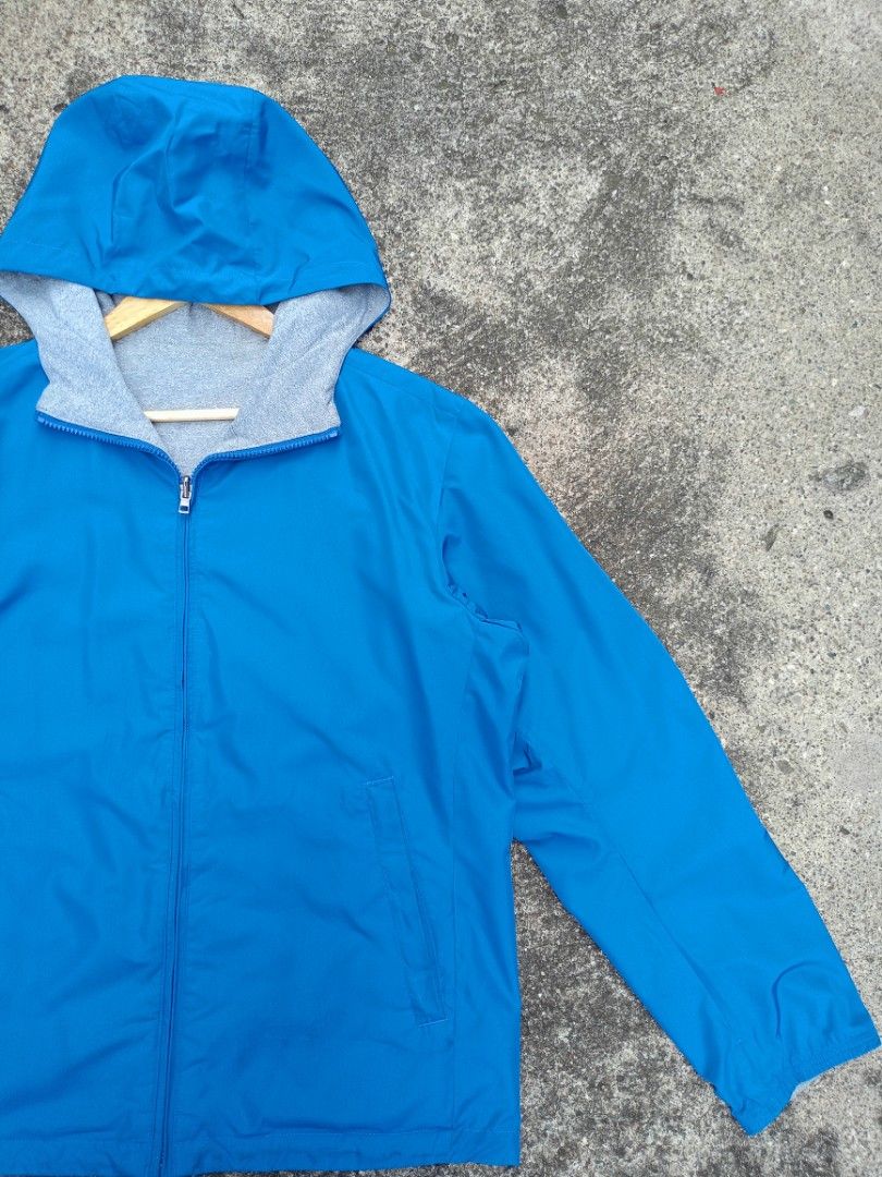 Reversible Blue and Grey Hooded Zip Jacket (Category: Coats, Jackets and Outerwear) located in General Santos City (Dadiangas). Submitted by jay-fits (Listing ID 1470756007, Image 2). Description: Uniqlo Reversible Jacket Xl on tag 25x27 Royal blue Color Rate 10/10, 🔥 Flaws see last photos still presentable condition Buy your own risk Location Davao City Mine 590+Sf .