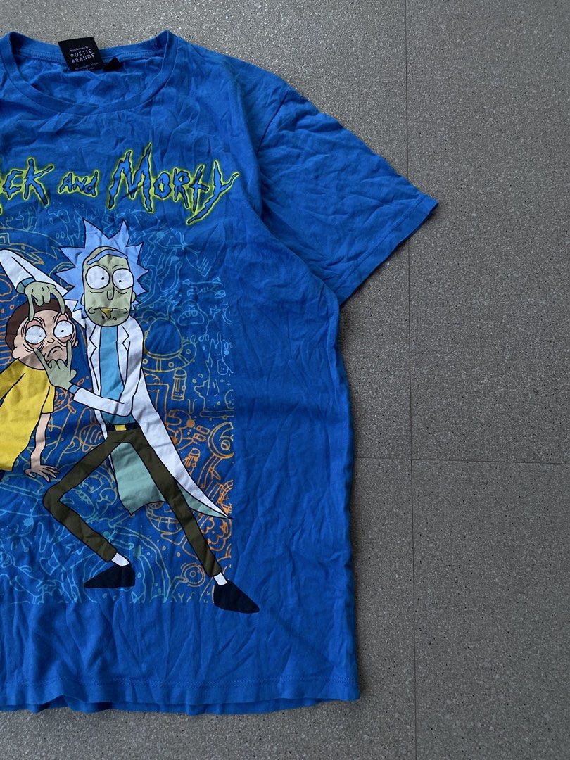 Rick And Morty T-Shirt (Category: Tshirts & Polo Shirts ) located in Caloocan City. Submitted by webspot (Listing ID 1470792584, Image 3). Description: Rick And Morty T-Shirt Size - Large Width - 22 Length - 28.