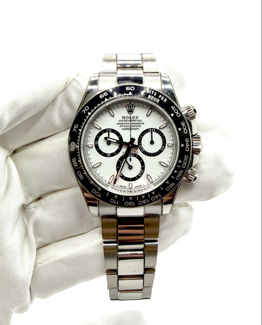 Rolex 126500LN Daytona White Dial ( 2024 ) (Category: Watches) located in Singapore. Submitted by abouttimesg (Listing ID 1470791578, Image 1). Description: *Preown Rolex 126500LN Daytona White Dial *40mm *Case Material : Stainless Steel *Movement : Automatic *Full Set *Condition : 99% with protective Stickers *Date of Purchase : 2024 *Agent Warranty until 2029 We accept all types of payment mode. For credit card payment, there will be a nominal 