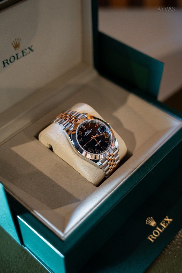Rolex Datejust 2026 New Model Bright Black dial ref. 126301 (Category: Luxury Watches) located in Manila. Submitted by donvincenzo (Listing ID 1470770407, Image 2). Description: FOR SALE Brand New 2026 Rolex Datejust 41 Ref. 126301 Bright Black Dial | Roman Numerals Smooth Bezel | Jubilee Bracelet Oystersteel and Everose Rolesor New 2026 Model | Brand New | Full Set Slightly Negotiable Open for Authentication (Buyer's Expense) DM for inquiries! �