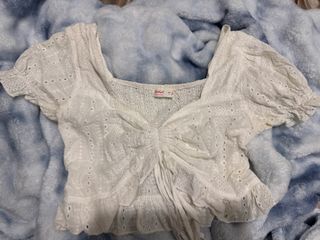 (Category: ) located in . Submitted by patrisheaaa (Listing ID 1470861180, Image 1). Description: .