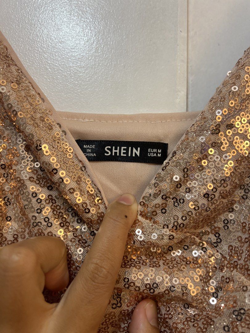 Rose Gold Sequin Maxi Dress Size M (Category: Evening dresses & gowns) located in Paranaque City. Submitted by closetcore (Listing ID 1470818695, Image 2). Description: Never used .
