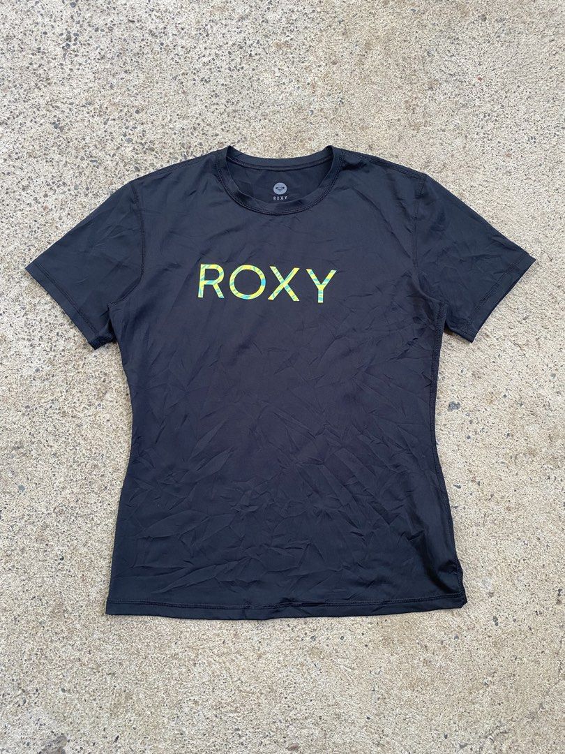 Roxy Rash Guard Black Stretch Quick-Drying T-Shirt (Category: Rash guard) located in Bayombong. Submitted by fliptique (Listing ID 1470759326, Image 2). Description: Roxy Rash Guard Black Stretch Quick-Drying T-Shirt Excellent Condition Size : Large Dimes : 19”x25” Shoulder To Shoulder : 16.5” Sleeve Length : 8” Hem : 18.5” Color Rate : 10 Issue : ❌❌❌ ₱450 + sf .