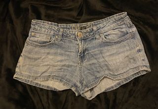 (Category: ) located in . Submitted by angelsantii (Listing ID 1470925913, Image 1). Description: .